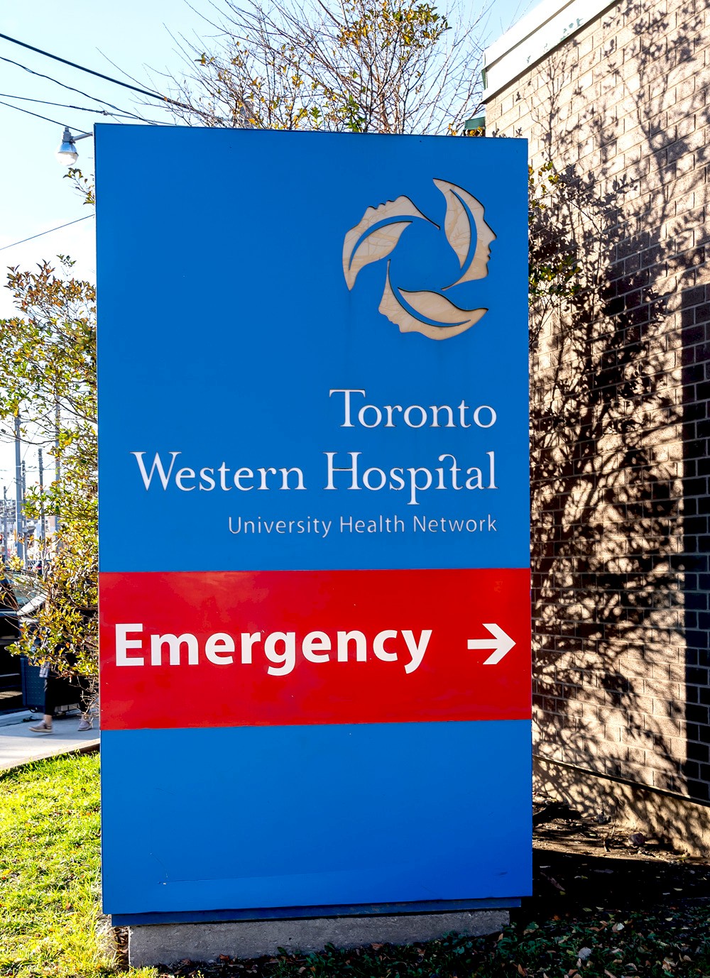 Toronto Western Hospital outdoor directional sign.